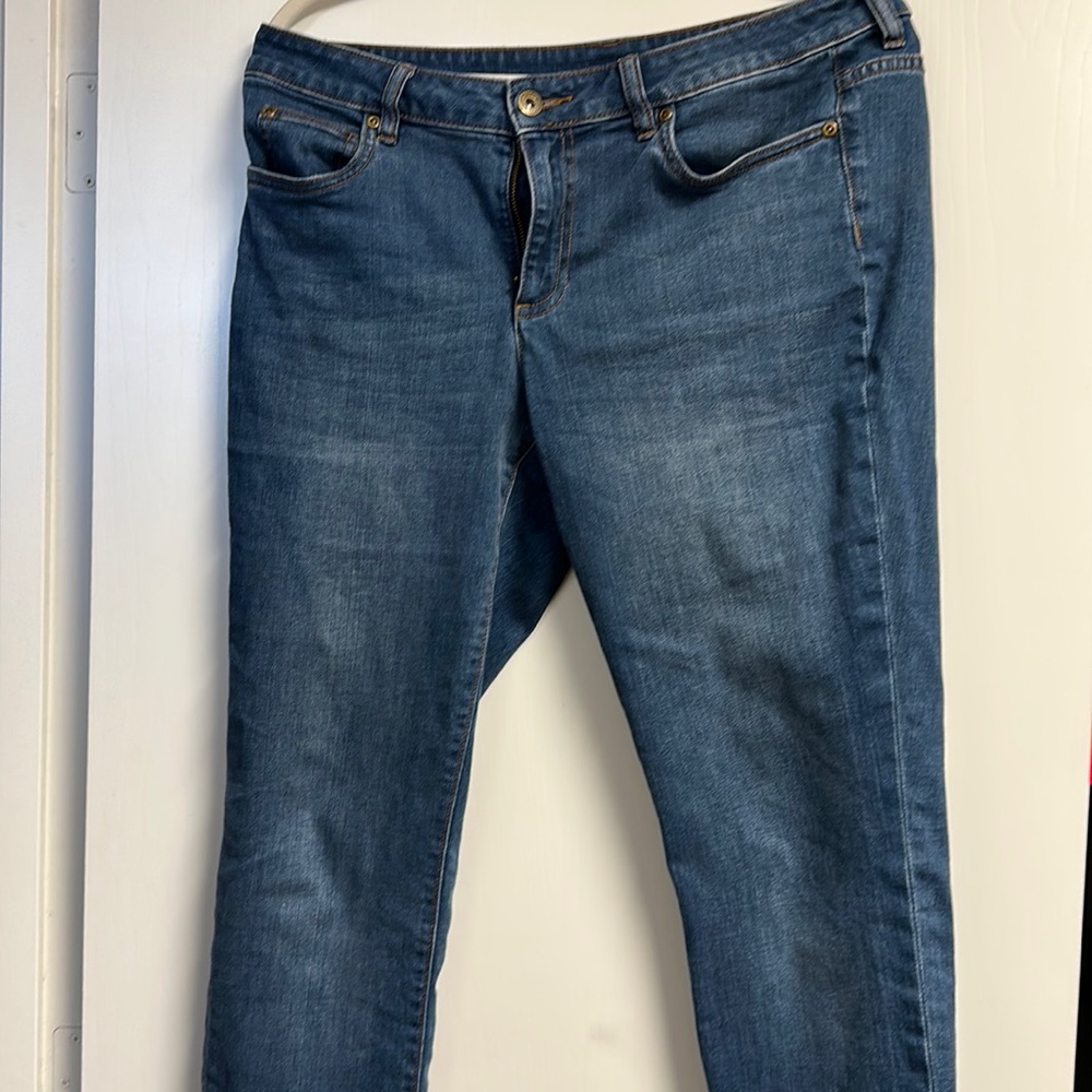 Comfortable, Soft Material Jeans - image 1